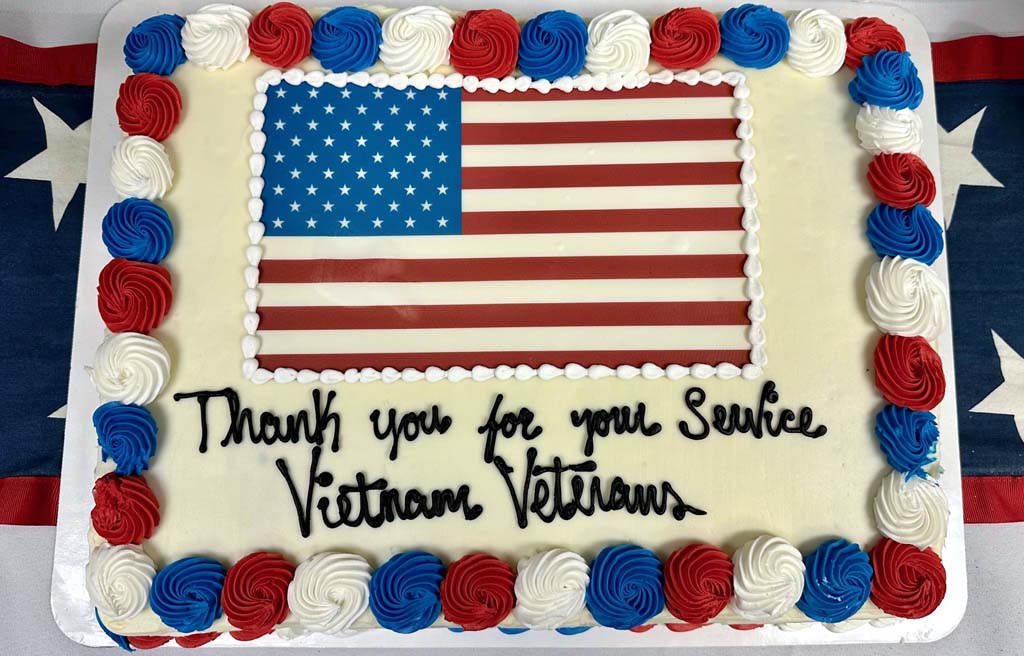 let them eat cake vietnam veterans